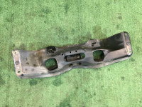 Travesaño delantero SUBARU LEGACY OEM 20101AE030 BH5 BE5 2002