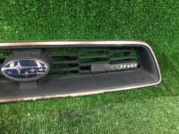 Rejilla del radiador SUBARU LEGACY OEM 91121AE410 BH5 BE5 2002 silver 01G