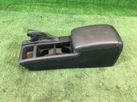 グローブボックス・アームレスト SUBARU LEGACY OEM 92111AG000JC BLE BPE BP5 BL5 BL9 BP9 2003 black 32J