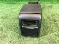 グローブボックス・アームレスト SUBARU LEGACY OEM 92111AG000JC BLE BPE BP5 BL5 BL9 BP9 2003 black 32J