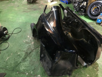 Guarda-lamas traseiro esquerdo SUBARU LEGACY OEM 51490AG0509P BL5 2003 black 32J