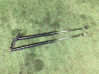 Amortiguadores del portón del maletero SUBARU LANCASTER OEM 63260AE020, 63260AE030 BHE BH9 BH5 2000 silver 9G9
