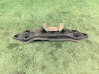 คานรองเกียร์ 41022AE120, 41011AE010 SUBARU LANCASTER