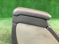Porta-luvas e apoio de braço кожа SUBARU LANCASTER OEM 92111AE030AD, 66150AE020DG, 92132AE000DG BHE 2000 silver 9G9