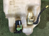 Depósito do lava-vidros SUBARU LANCASTER OEM 86610AE010 BHE BH9 BH5 2000 EZ30