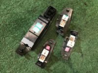 Блок управления стеклоподъемниками SUBARU LANCASTER OEM 83071AE060, 83071AE040 BHE BH9 BH5 2000 EZ30