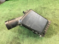 エアクリーナーボックス SUBARU LANCASTER OEM 46051AE000, 46052AE000 BHE 2000 EZ30