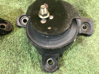 发动机支座 SUBARU LANCASTER OEM 41022AE110,41022AE100 BHE BEE 2000 EZ30