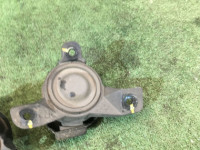 发动机支座 SUBARU LANCASTER OEM 41022AE110,41022AE100 BHE BEE 2000 EZ30