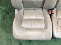 Conjunto de bancos SUBARU LANCASTER OEM 64010AE461GE, 64010AE470GE, 64221AE050GE, 64231AE240GE BHE BH9 BH5 2000 silver 9G9