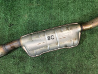 ท่อไอเสียท่อนกลาง SUBARU LANCASTER OEM 44200AE080 BHE BEE 2000 EZ30