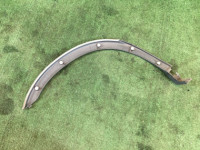 Alargador do guarda-lamas traseiro esquerdo SUBARU LANCASTER OEM 91111AE030LG BHE BH9 2000 silver 9G9