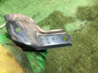 Right front bumper bracket SUBARURU LEGACY OEM 57707AE120 BE5 BH5 2001 white 51E, 96H