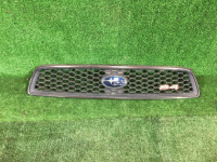 Rejilla del radiador 91121AE230 SUBARURU LEGACY