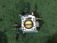 节气门 SUBARU LEGACY OEM 16114AB181, 22650AA211, 22627AA130, 22632KA000 BEE 2002 EZ30