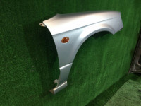 Aleta delantera derecha SUBARU LEGACY OEM 57120AE001 BHE BH9 BH5 BE5 BE9 BEE 2001 silver 01G