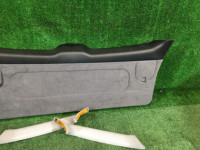 Обшивка пятой двери SUBARU LEGACY OEM 94320AE011AC, BHE BH9 BH5 2001 silver 01G