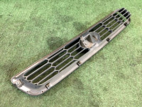 フロントグリル SUBARU LEGACY OEM 91121AE400 BHE BH9 BH5 BE BE9 BE5 BEE 2001 silver 01G