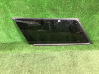 Left rear quarter glass SUBARU LEGACY OEM ЛЕВОЕ BHE BH9 BH5 2001