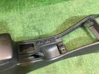 Porta-luvas e apoio de braço высокий SUBARU LEGACY OEM 92060AC000ML, 92070AC100 BG5 BG9 BD5 BD9 1997 silver 406