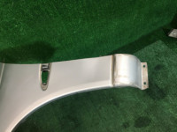 Guarda-lamas dianteiro esquerdo SUBARU LEGACY OEM 57110AC110 BG5 BG9 BD5 BD9 1997 silver 406