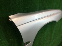 Guarda-lamas dianteiro direito SUBARU LEGACY OEM 57110AC100 BG5 BG9 BD5 BD9 1997 silver 406