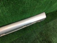 ชายบันไดขวา SUBARU LEGACY OEM 96051AC040 BG5 BG9 BD5 BD9 1997 silver 406