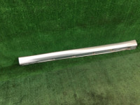 ชายบันไดขวา SUBARU LEGACY OEM 96051AC040 BG5 BG9 BD5 BD9 1997 silver 406