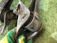 Braços de suspensão traseiros SUBARU LEGACY OEM 20250AC100, 20255AA300, 20255AA310, 20270AA001 BG5 BG9 BD5 BD9 1997 EJ25D AT