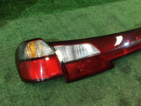 尾灯套装 SUBARU LEGACY OEM 84251AE000, 84201AE011, 84201AE001 BH5 BH9 BHE 2001