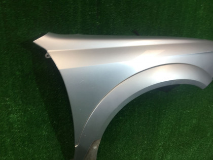 Guarda-lamas dianteiro direito SUBARU OUTBACK OEM 57110AG1009P BPE BLE 2007 silver 39D