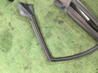 Borracha da porta esquerda SUBARU OUTBACK OEM 63521AG010 BP5 BP9 BPE 2007 silver 39D