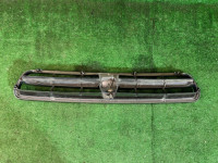 Решетка радиатора SUBARU LEGACY OEM 91121AE210WG BH5 BHE BH9  BE5 BE9 2000 white 51E