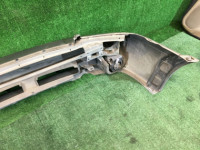 Para-choques dianteiro SUBARU LANCASTER OEM 57731AE220MF, 57711AE060 BHE BH9 1999 beige 8L5