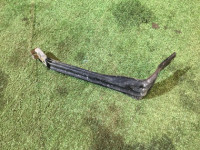 Soporte izquierdo del parachoques delantero 57707AE240 SUBARU LANCASTER