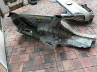 Guarda-lamas traseiro esquerdo SUBARU LANCASTER OEM 51410AE170 BHE BH9 1999 beige 8L5