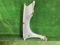 左フロントフェンダー SUBARU LANCASTER OEM 57120AE030 BHE BH9 1999 beige 8L5