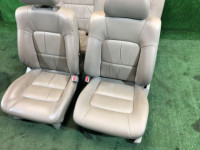 Комплект сидений Кожа SUBARU LANCASTER OEM 64010AE470GE, 64010AE460GE, 64221AE050GE, 64231AE051GE BHE BH9 BH5 1999 beige 8L5