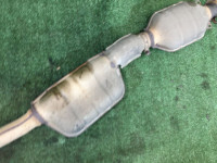 Secção central do escape SUBARU LANCASTER OEM 44200AE050 BH9 BE9 1999 EJ254 AT