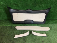 Tapizado del portón SUBARU OUTBACK OEM 94320AG000WA BP5 BP9 BPE 2005 gold 3M4