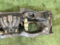 Travesaño delantero SUBARU OUTBACK OEM 20101AG002 BLE BPE BP5 BL5 BL9 BP9 2005 EZ30 AT
