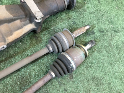 Редуктор с приводами G/R=3.272 SUBARU OUTBACK OEM 38300AC210, 38104AA200 BP5 BL5 BLE BPE BPH BL9 BP9 2005 EZ30 AT