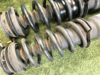 Amortecedores SUBARU OUTBACK OEM 20310AG500, 20310AG510, 20330AG690, 20365AG240 BPE BP9 2005 EZ30 AT