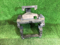 Крепление магнитофона SUBARU OUTBACK OEM 66204AG040 BPE BP9 BP5 2005