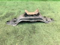 ミッションメンバー 41022AE120, 41011AE000 SUBARU LEGACY