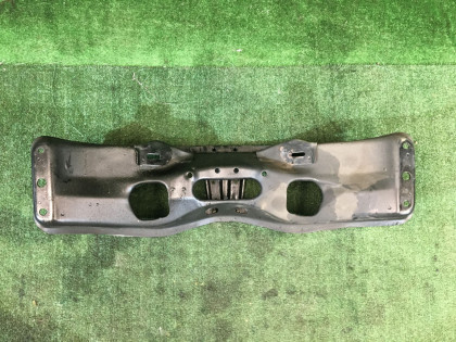 Travesaño delantero SUBARU LEGACY OEM 20101AE013 BEE BHE 2002 EZ30 AT