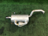 Panela de escape SUBARU LEGACY OEM 44300AE240 BEE 2002 EZ30 AT