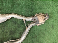 触媒 коллектор выпускной SUBARU LEGACY OEM 44101AE040, 44101AE050 BEE BHE 2002 EZ30 AT