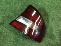右テールランプ SUBARU LEGACY OEM 84201AE04B BEE BE9 BE5 2002