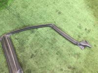 Left door seal SUBARU LEGACY OEM 63521AE010 BEE BE9 BE5 2002 BLUE 14L